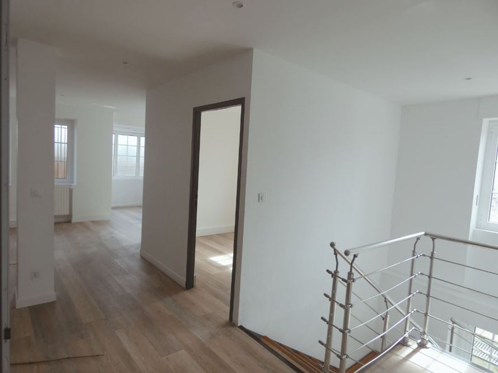 Appartement T4 ANNEMASSE 2000€ Agence Immobilière COLIN Appartement T4 ANNEMASSE 2000€ Agence Immobilière COLIN